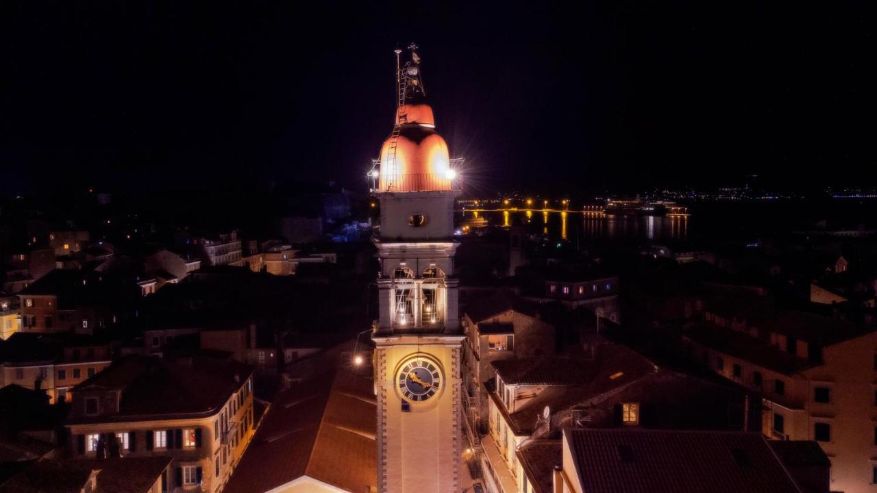 The Heritage Penthouse! Old City Centre Corfu  Экстерьер фото