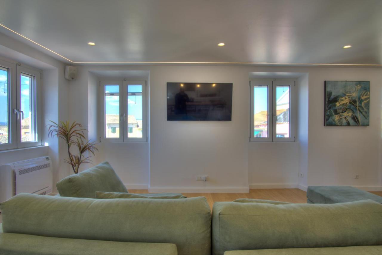 The Heritage Penthouse! Old City Centre Corfu  Экстерьер фото